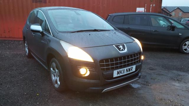 PEUGEOT 3008 2.0 HDi Exclusive