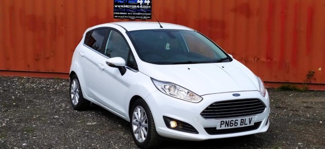 FORD FIESTA 1.0 T EcoBoost Titanium