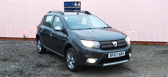 DACIA SANDERO STEPWAY 0.9 Stepway Laureate TCe 90