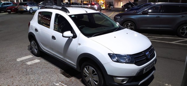 DACIA SANDERO STEPWAY 0.9 Stepway Laureate TCe 90