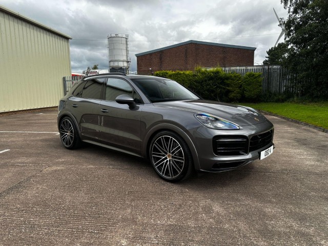 PORSCHE CAYENNE