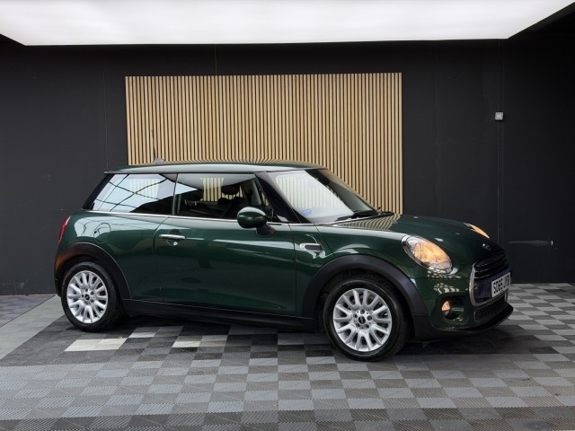 MINI HATCH