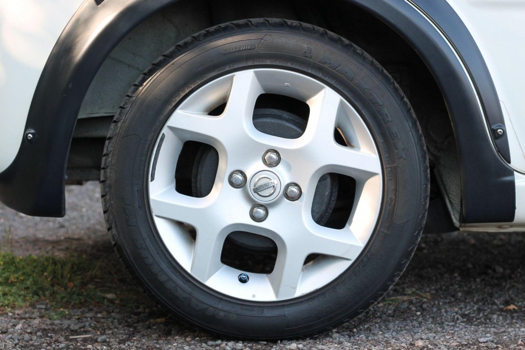 NISSAN CUBIC