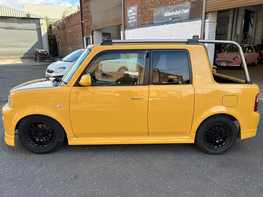 TOYOTA BB