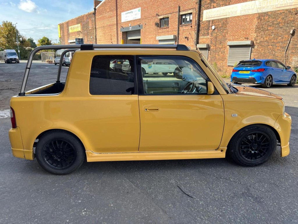 TOYOTA BB