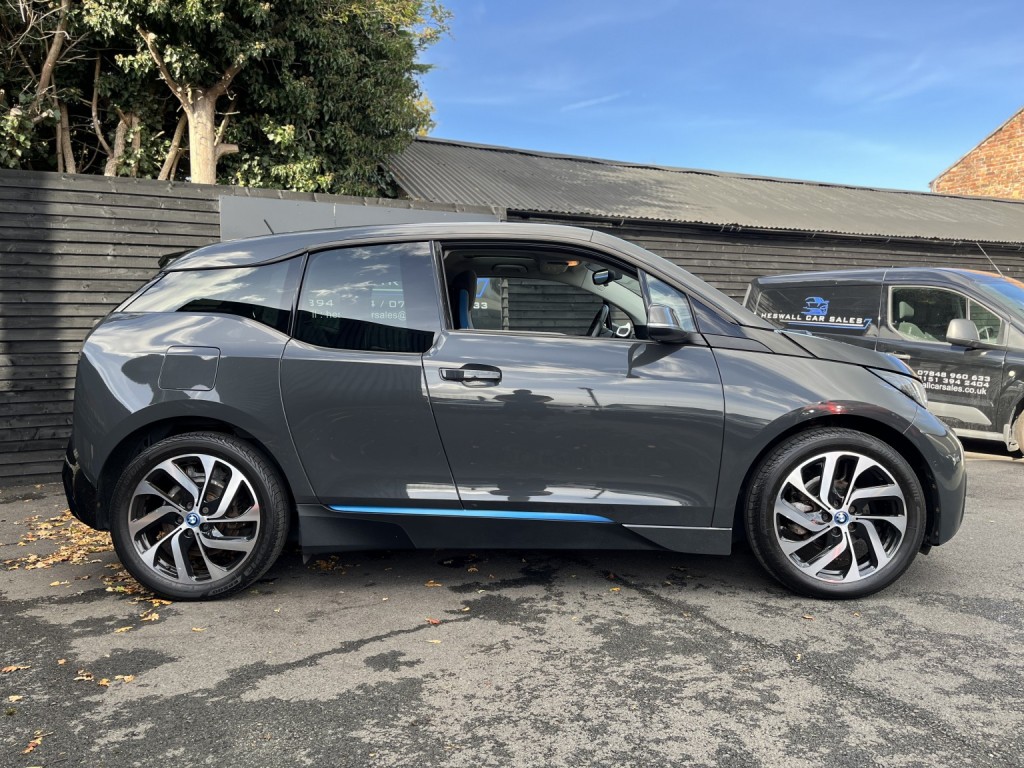 BMW I3