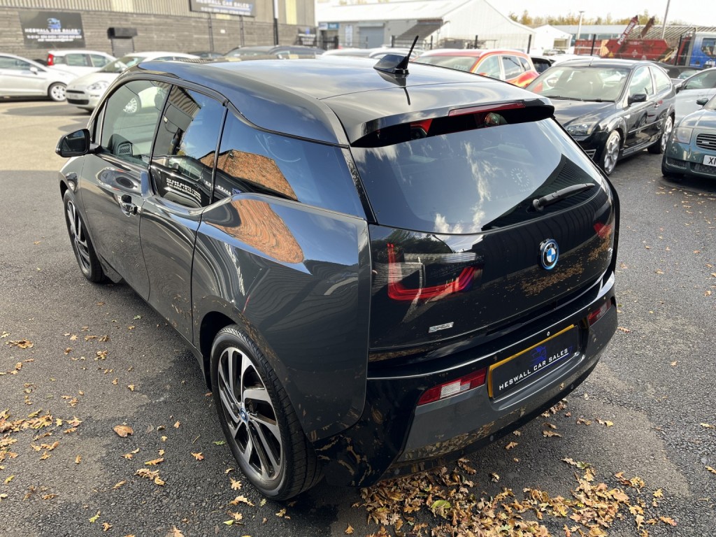 BMW I3