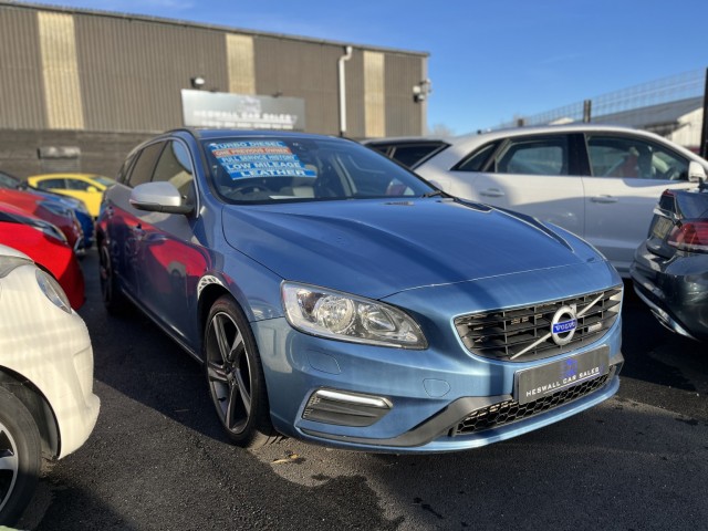 VOLVO V60 2.0 R-Design D4 (181hp)