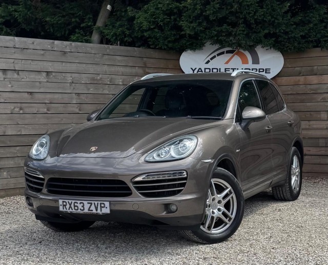 PORSCHE CAYENNE