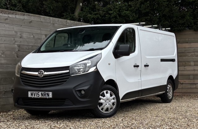 VAUXHALL VIVARO