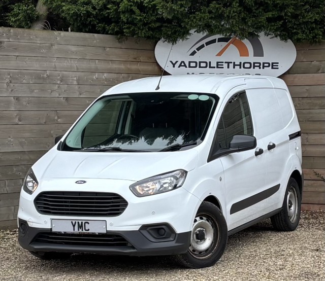 FORD TRANSIT COURIER