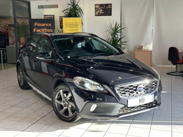 VOLVO V40 CROSS COUNTRY
