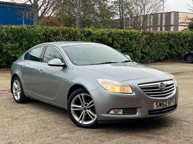 VAUXHALL INSIGNIA 2.0 CDTi ecoFLEX Exclusiv