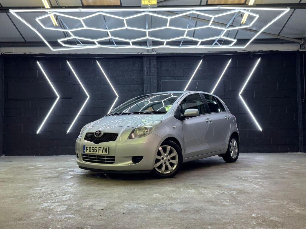 TOYOTA YARIS 1.3 VVT-i T3 5dr