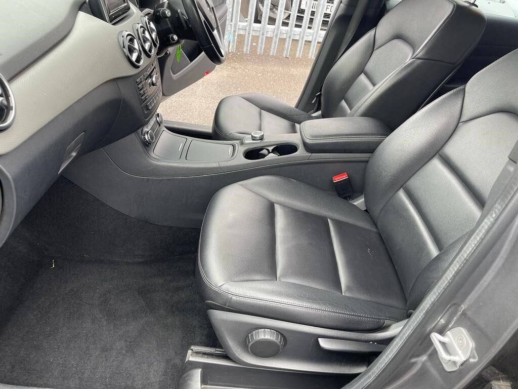 MERCEDES-BENZ B CLASS