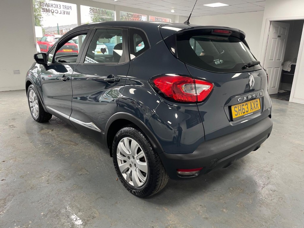 RENAULT CAPTUR