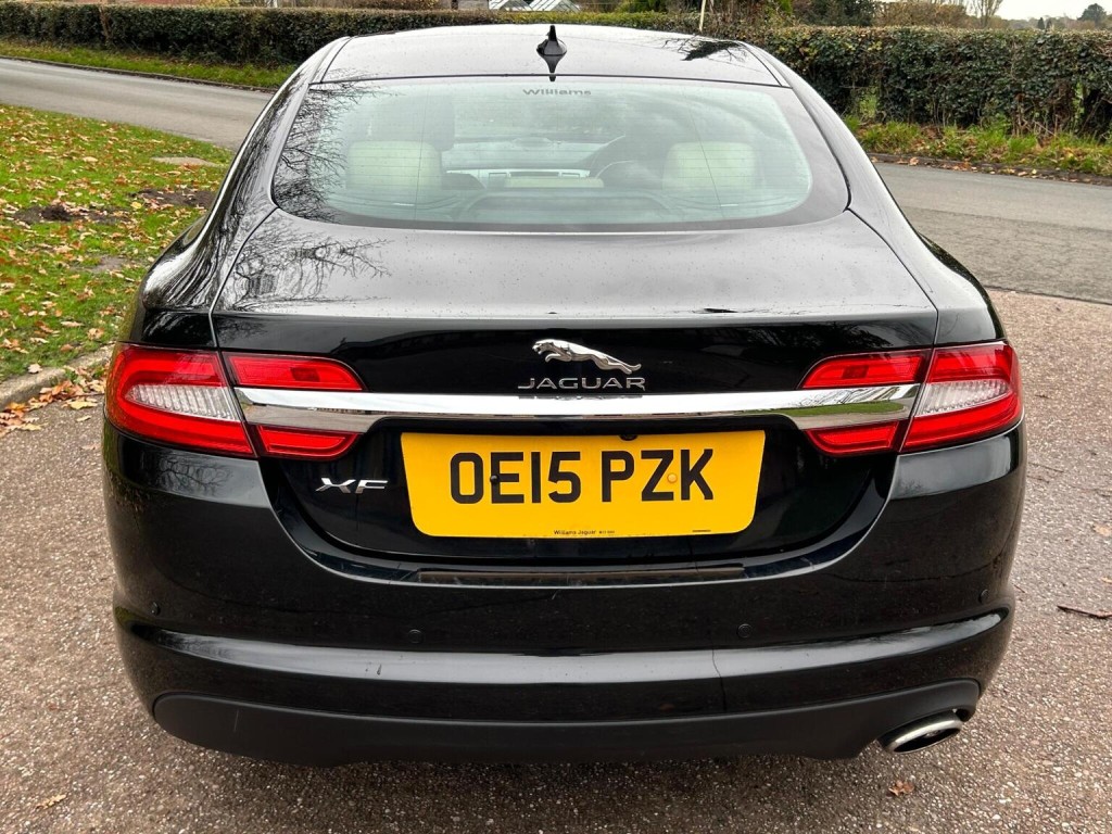 JAGUAR XF