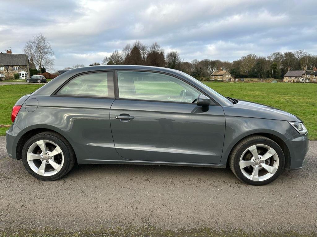 AUDI A1