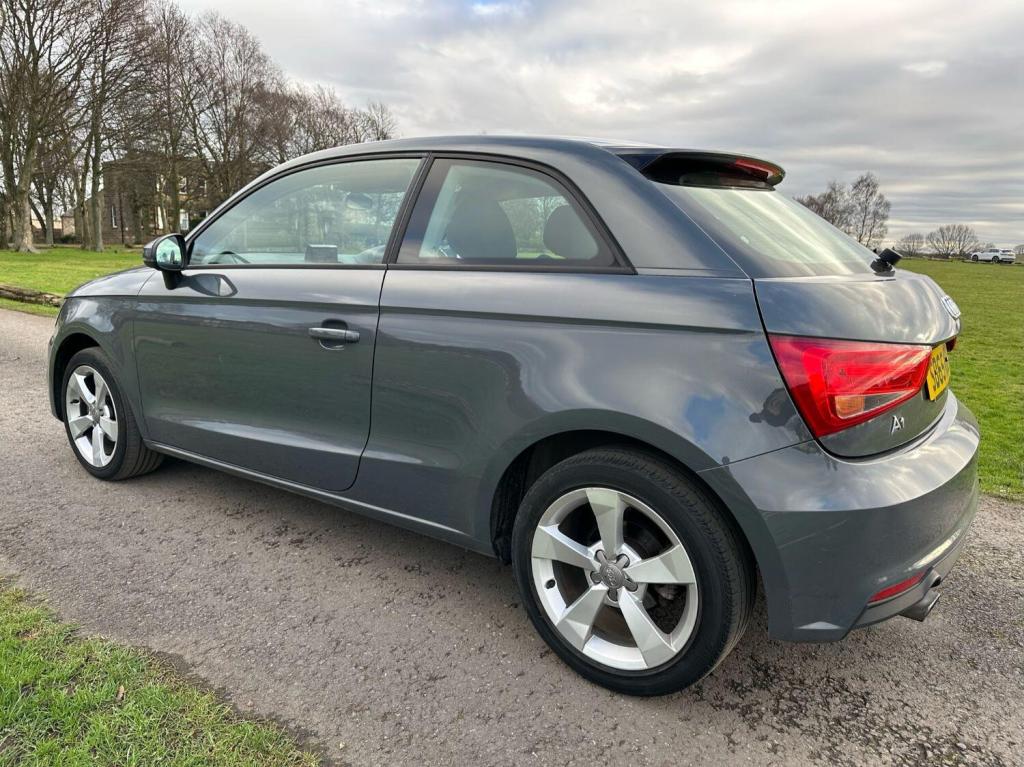 AUDI A1