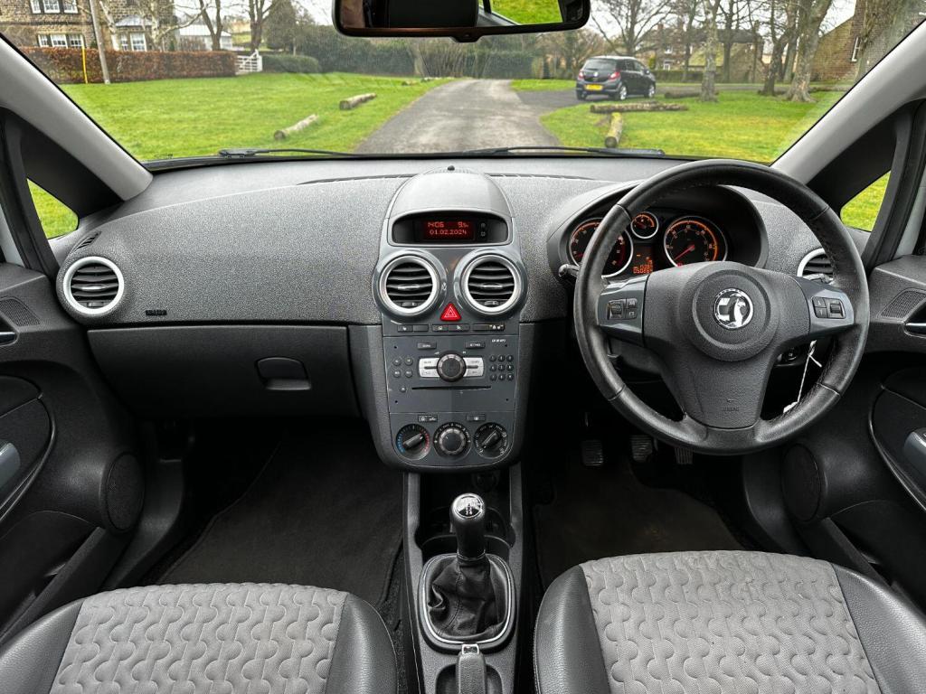 VAUXHALL CORSA