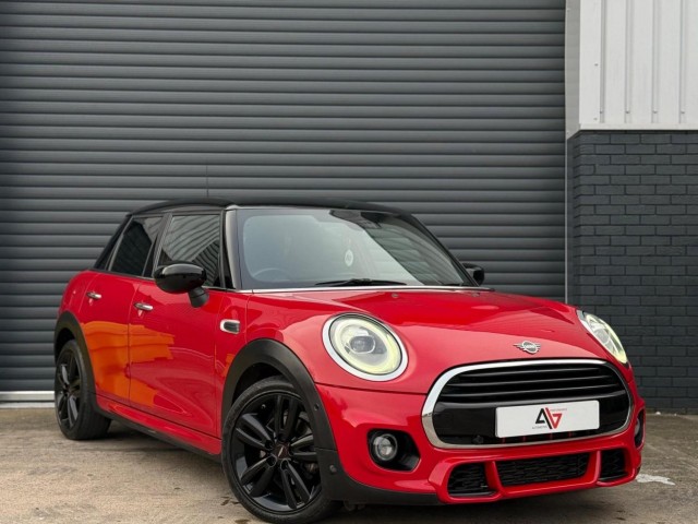 MINI HATCH
