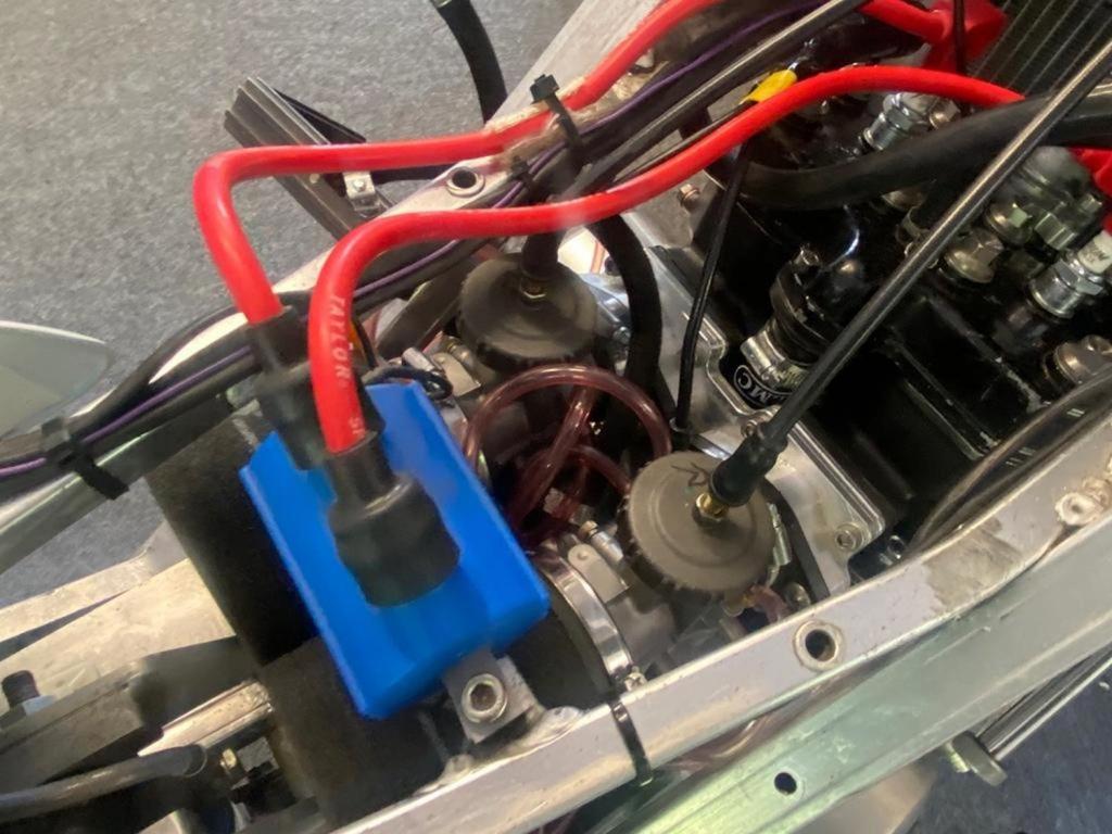 SUZUKI RGV250