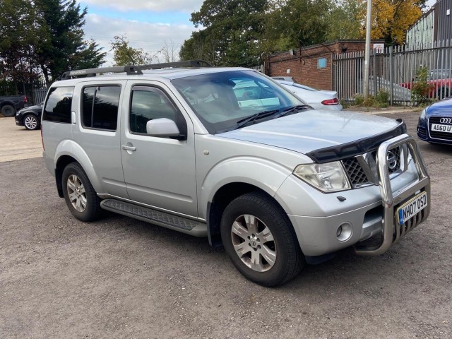 NISSAN PATHFINDER