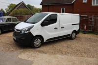 VAUXHALL VIVARO