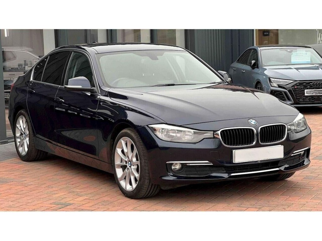 BMW 3 SERIES
