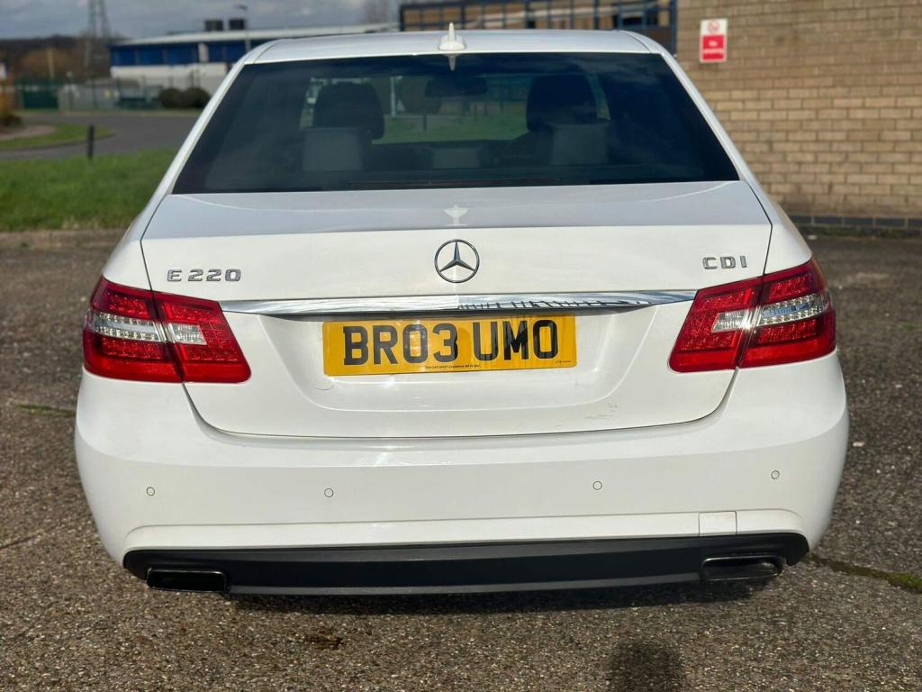 MERCEDES-BENZ E CLASS