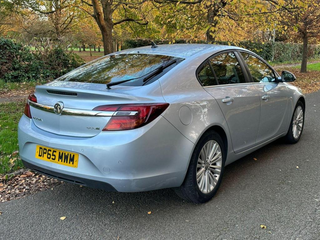VAUXHALL INSIGNIA
