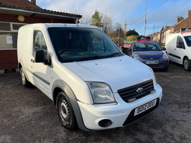 FORD TRANSIT CONNECT 1.8 TDCi T200 L1 H1 4dr DPF