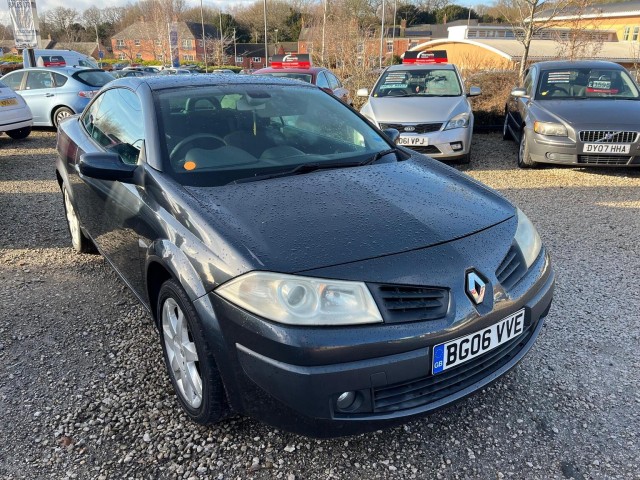 RENAULT MEGANE 2.0 VVT Dynamique 2dr