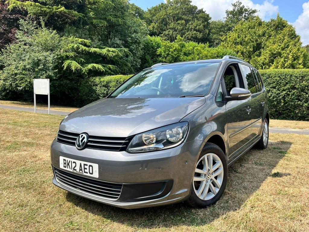 VOLKSWAGEN TOURAN 1.6 TDI SE Euro 5 5dr