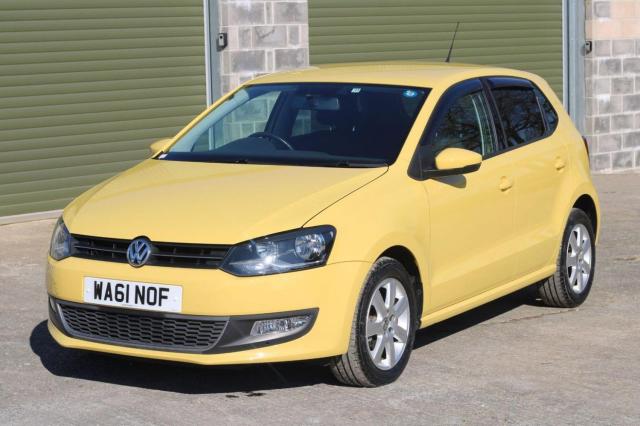 VOLKSWAGEN POLO 
