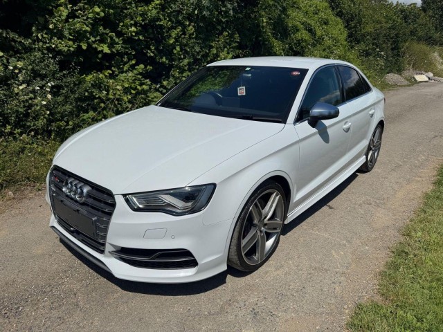 AUDI S3 2.0 TFSI S Tronic quattro Euro 6 (s/s) 4dr