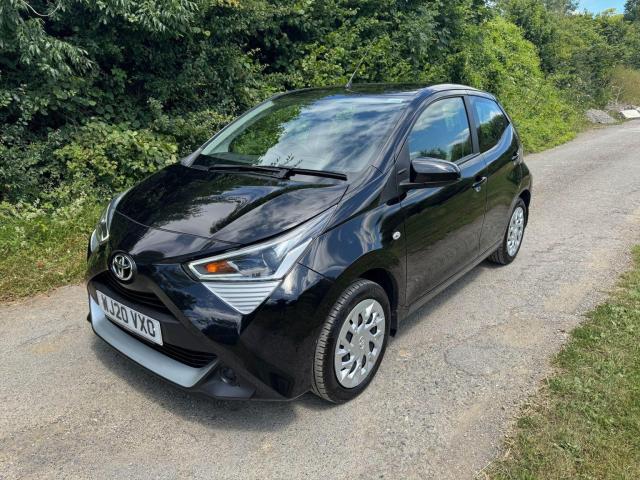TOYOTA AYGO 1.0 VVT-i x-play Euro 6 5dr