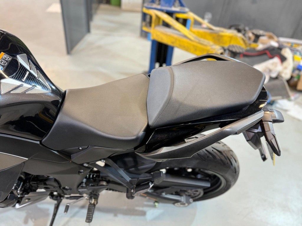 KAWASAKI NINJA 1000SX