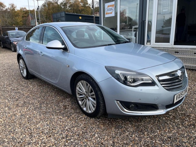 VAUXHALL INSIGNIA