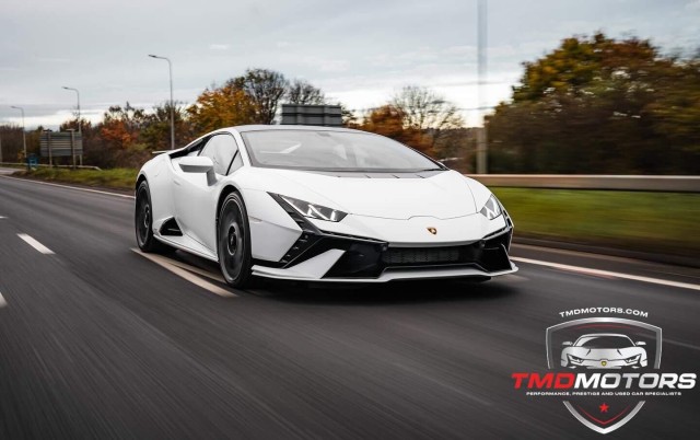 LAMBORGHINI HURACAN