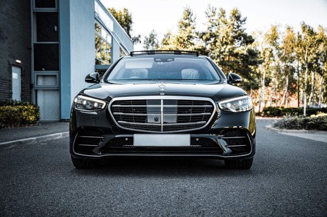 MERCEDES-BENZ