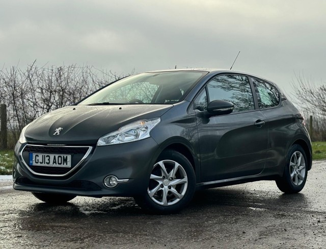 PEUGEOT 208 1.2 VTi Active