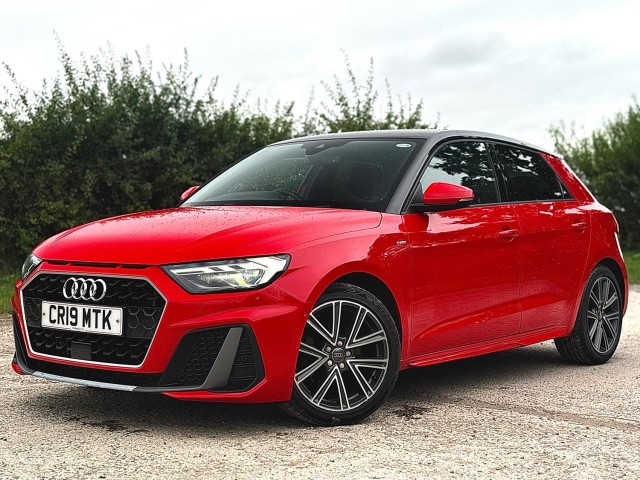 AUDI A1 1.0 TFSI 30 S line