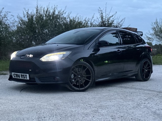 FORD FOCUS 2.0 T EcoBoost ST-3