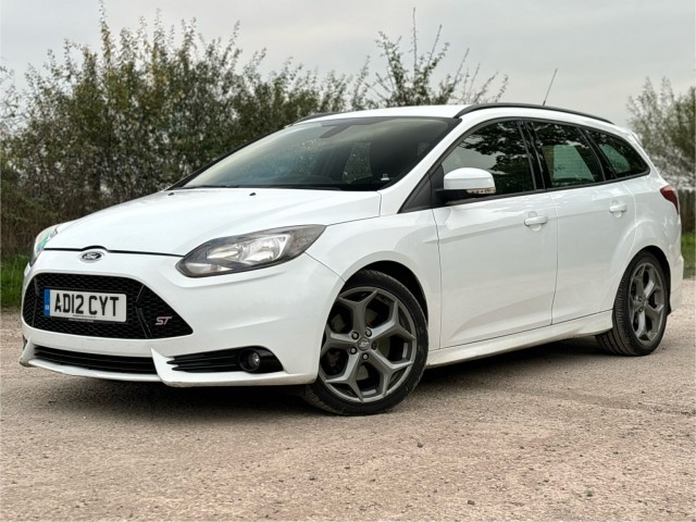 FORD FOCUS 2.0 T EcoBoost ST-2