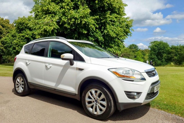 FORD KUGA 2.0 TDCi Titanium