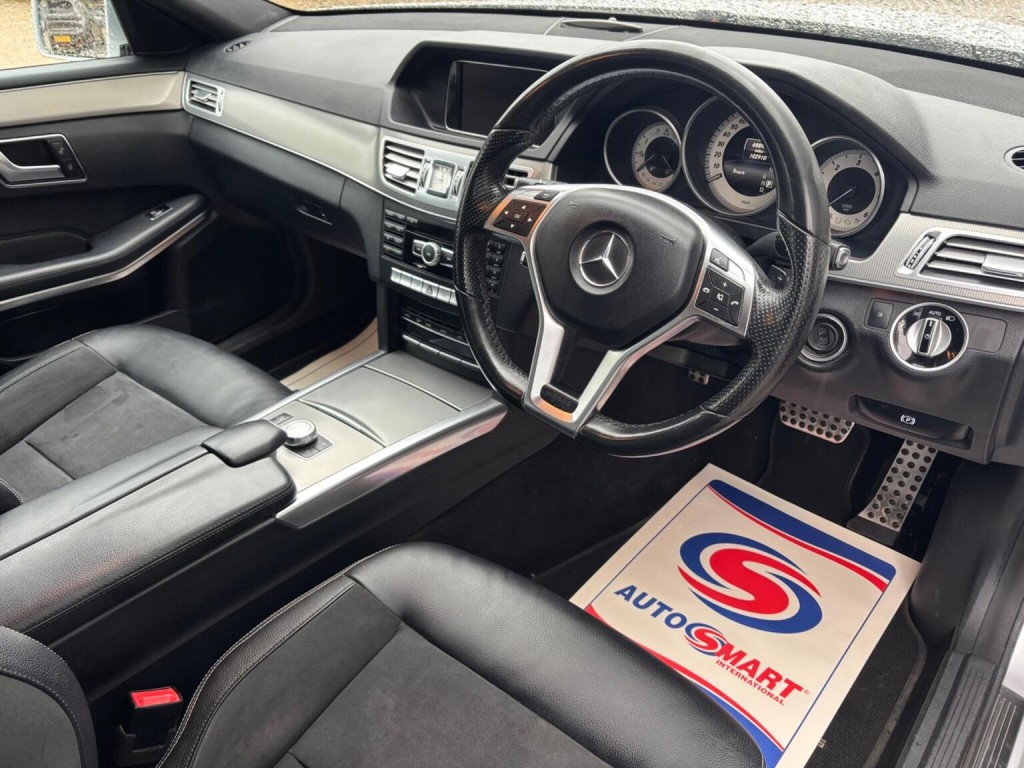 MERCEDES-BENZ E CLASS