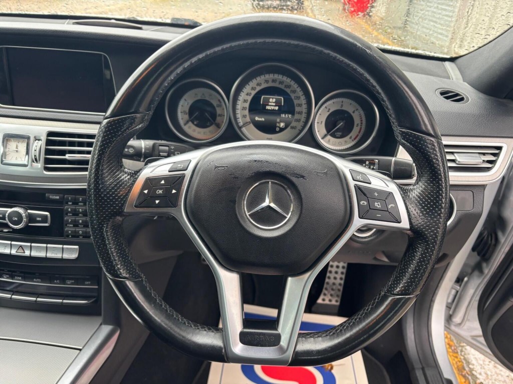 MERCEDES-BENZ E CLASS