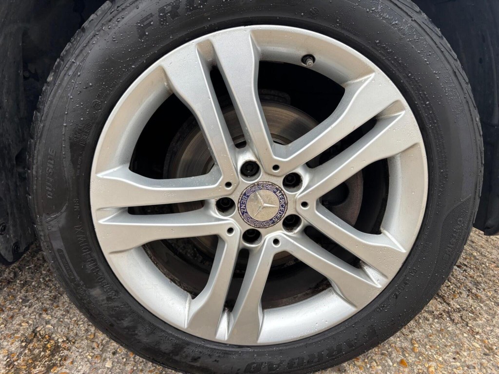 MERCEDES-BENZ GLA CLASS