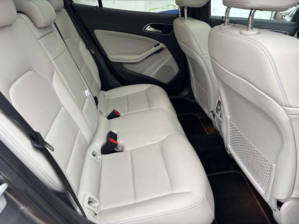 MERCEDES-BENZ GLA CLASS